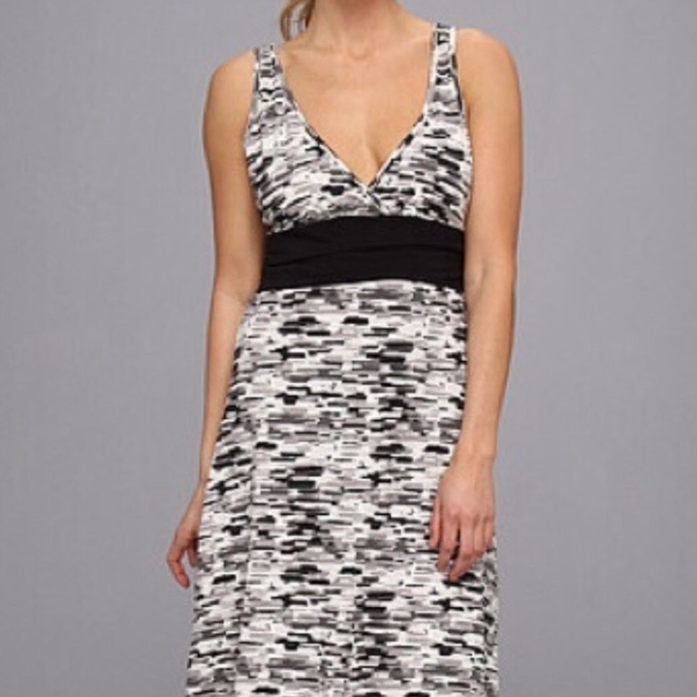Patagonia Margot dress. blk/gray/white L